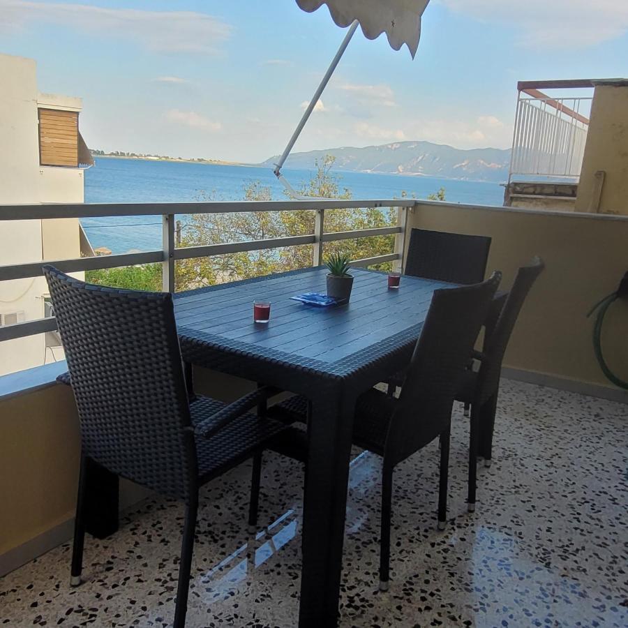 Soficos Sea View Apartment Nafpaktos エクステリア 写真